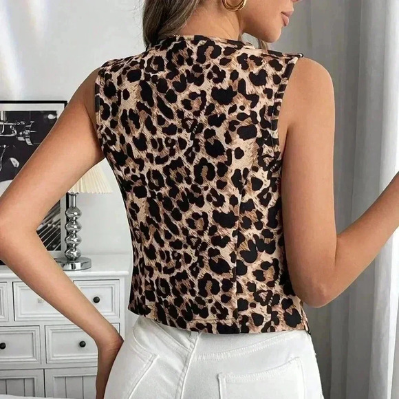 Khaki Casual Women's Slim Fit Leopard Print Short Vest - Picture 2 of 6